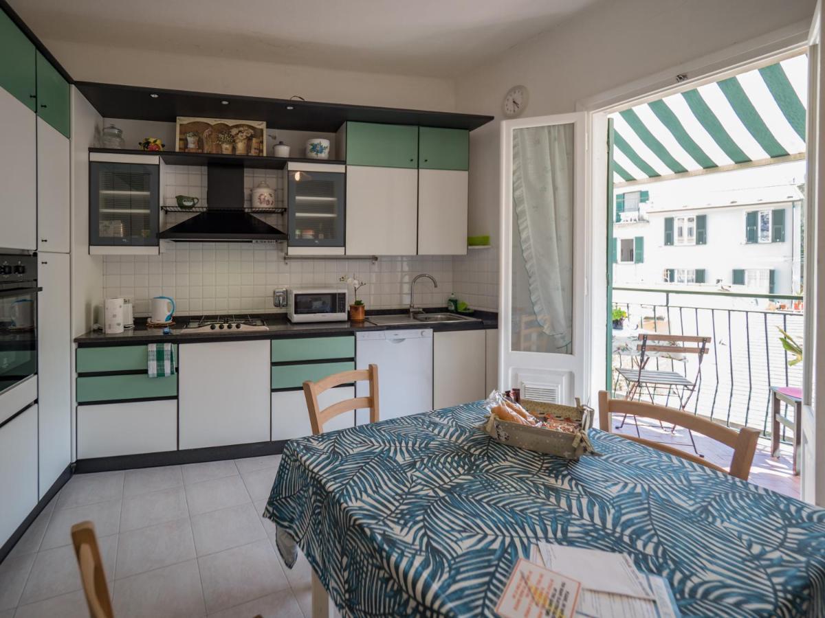 Recanissu With Balcony & Ac Apartment